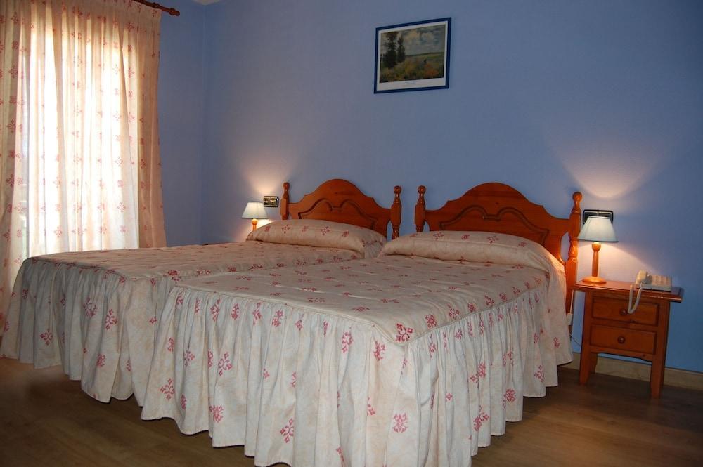 Hotel Los Duques Bejar Bagian luar foto